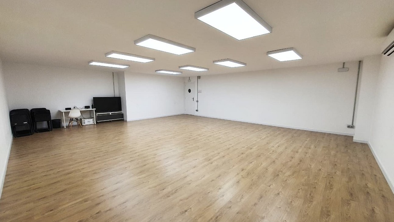 Escuela de Teatro La Bobina - CRUGA Rehabilita