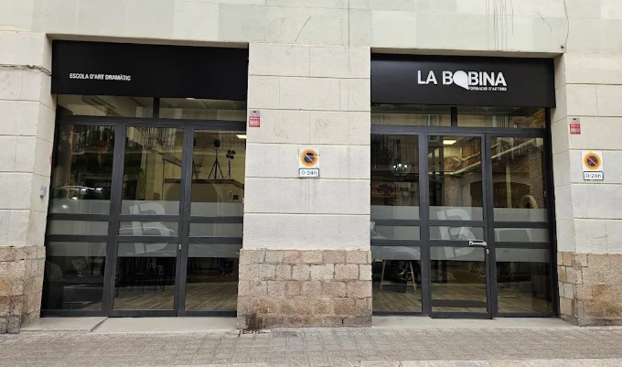 Escuela de Teatro La Bobina - CRUGA Rehabilita